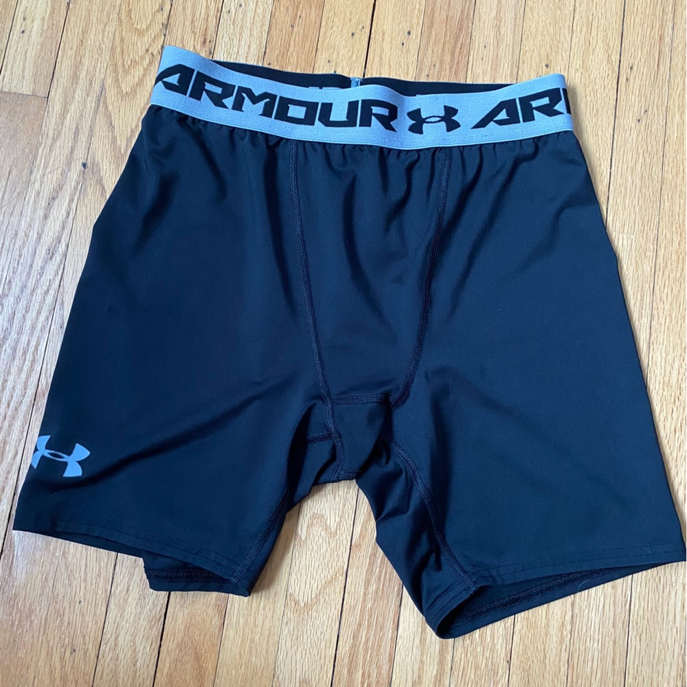 Under Armour Men's Black Performance Shorts